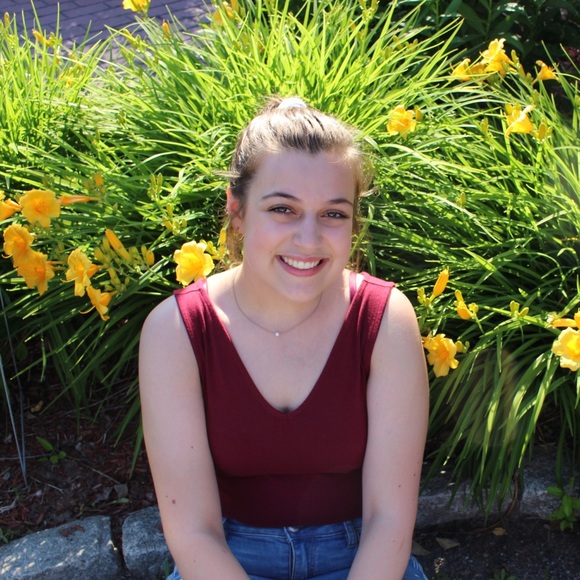 Meet your Posher, Taylor - Picture 1 of 1